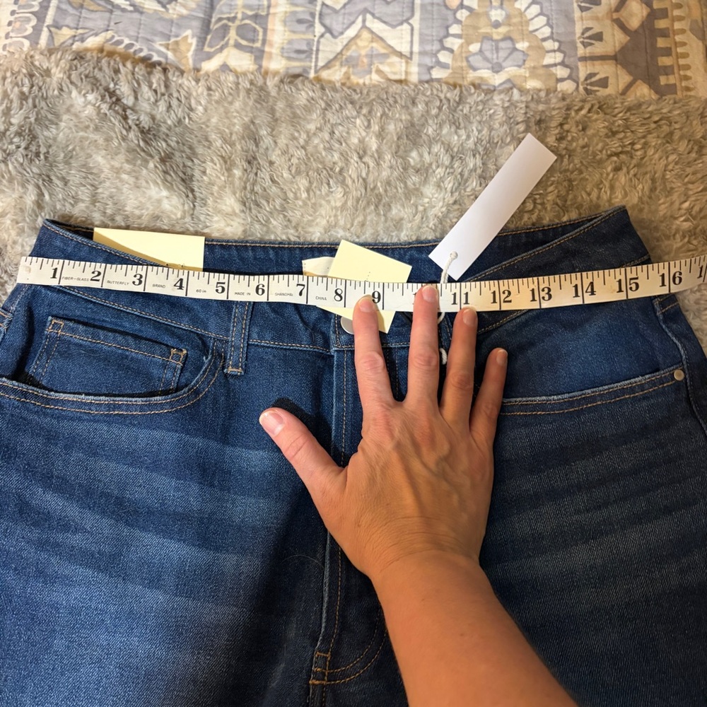 Women's Tgla Blue Jeans - Picture 13 of 14